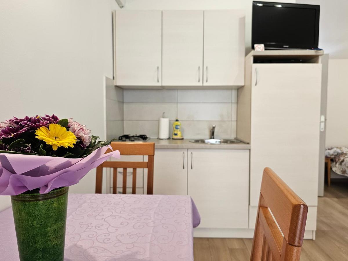 Apartments La Pergola Ровінь Екстер'єр фото