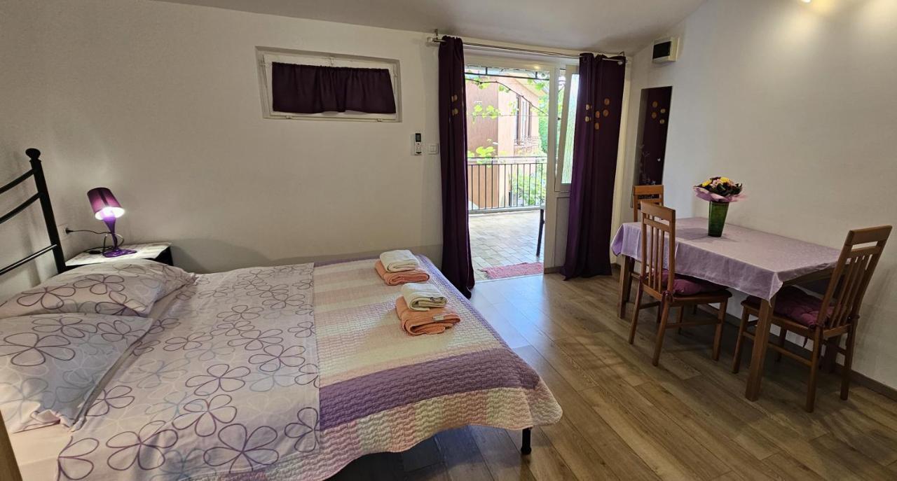 Apartments La Pergola Ровінь Екстер'єр фото