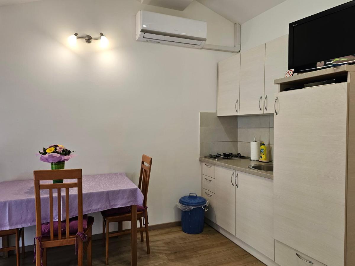 Apartments La Pergola Ровінь Екстер'єр фото