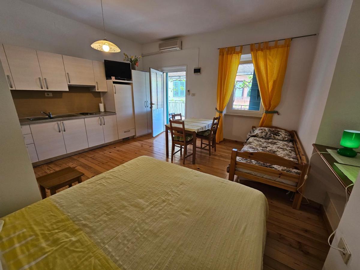 Apartments La Pergola Ровінь Екстер'єр фото