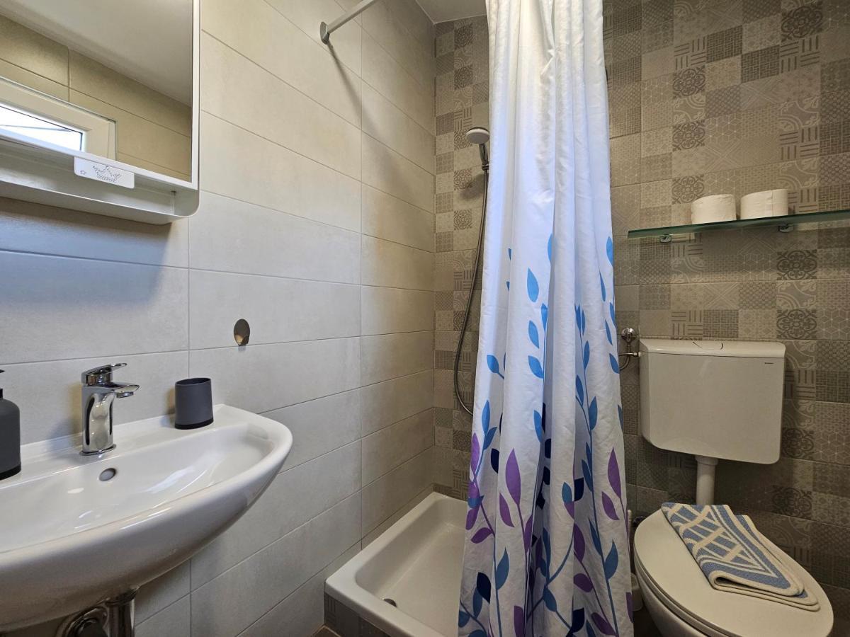 Apartments La Pergola Ровінь Екстер'єр фото