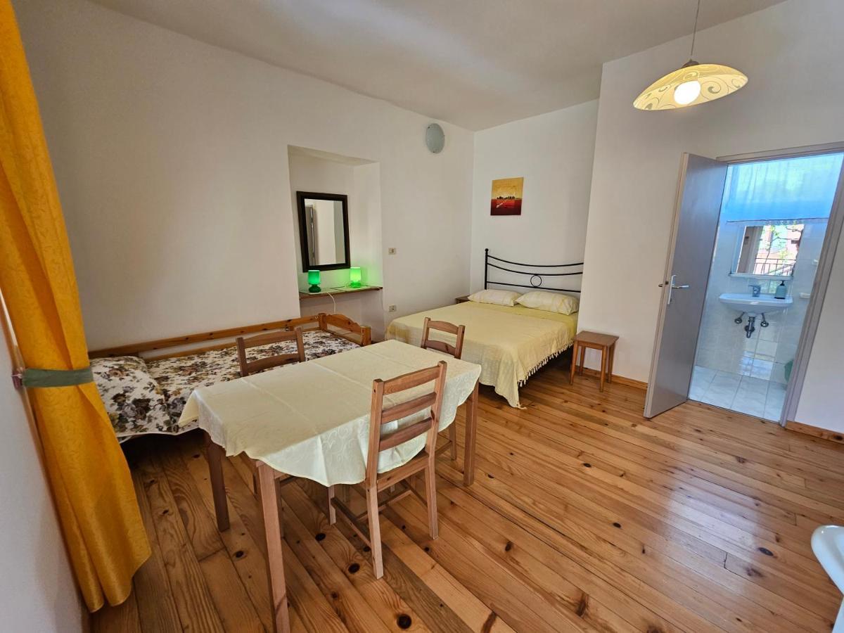 Apartments La Pergola Ровінь Екстер'єр фото